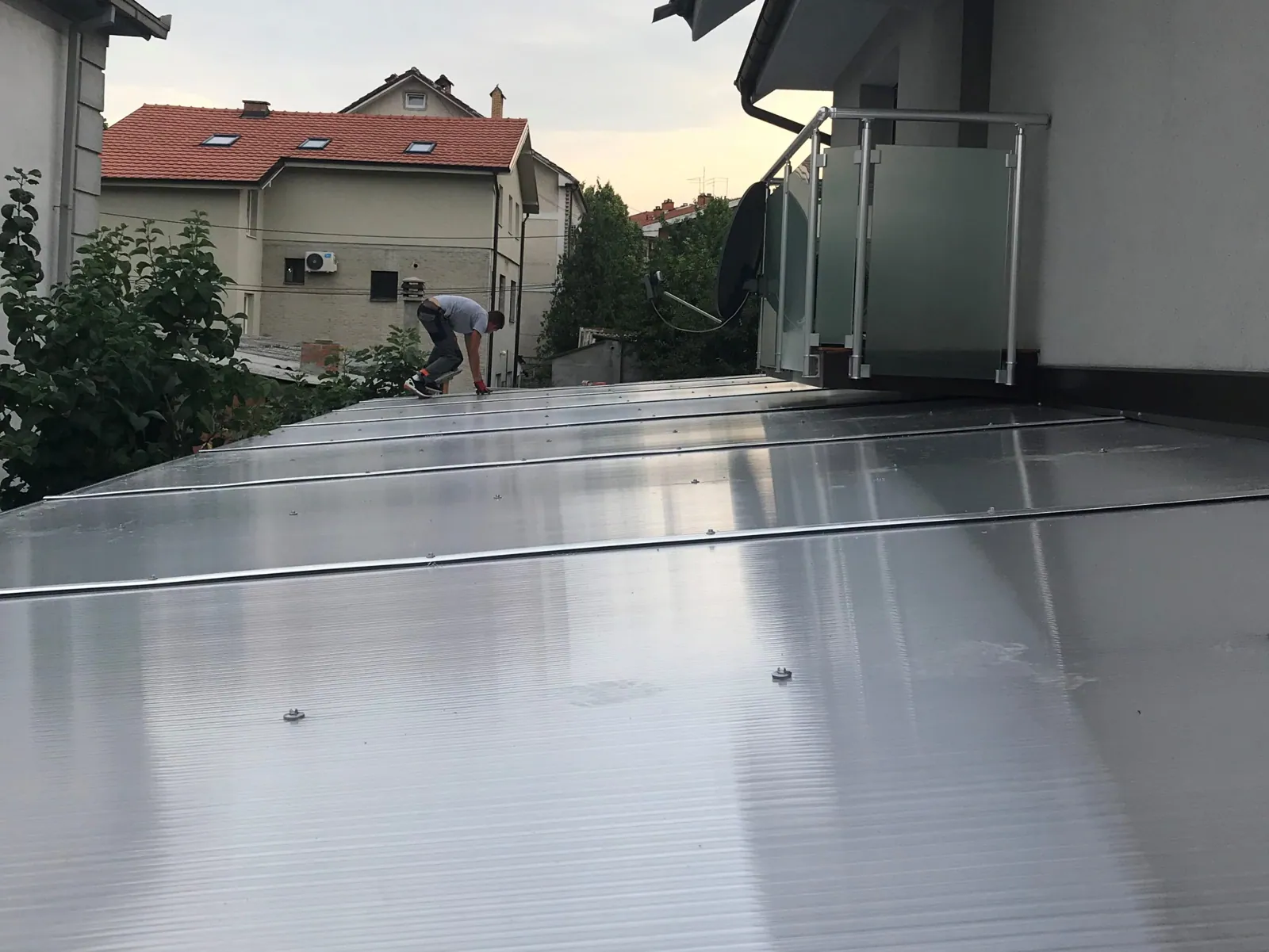 Nadstrešnica — leksan 16 mm